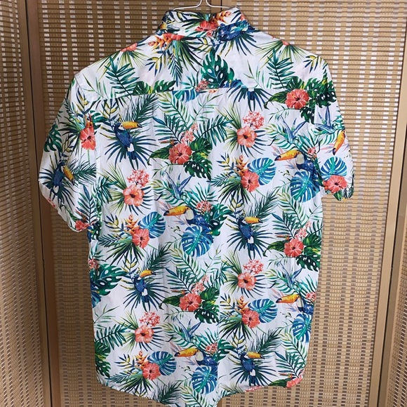 🔷Hawaiian Men’sToucans Hibiscus Flowers Tropical Shirt Size Medium NWT - Picture 3 of 4